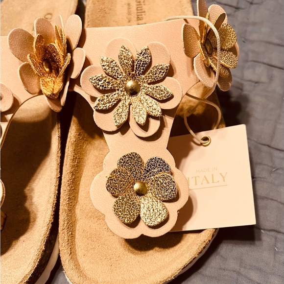 NWT Giulia Palai Girl’s Size 1 Soft Pink and Metallic Gold Floral Sandals - Picture 6 of 8